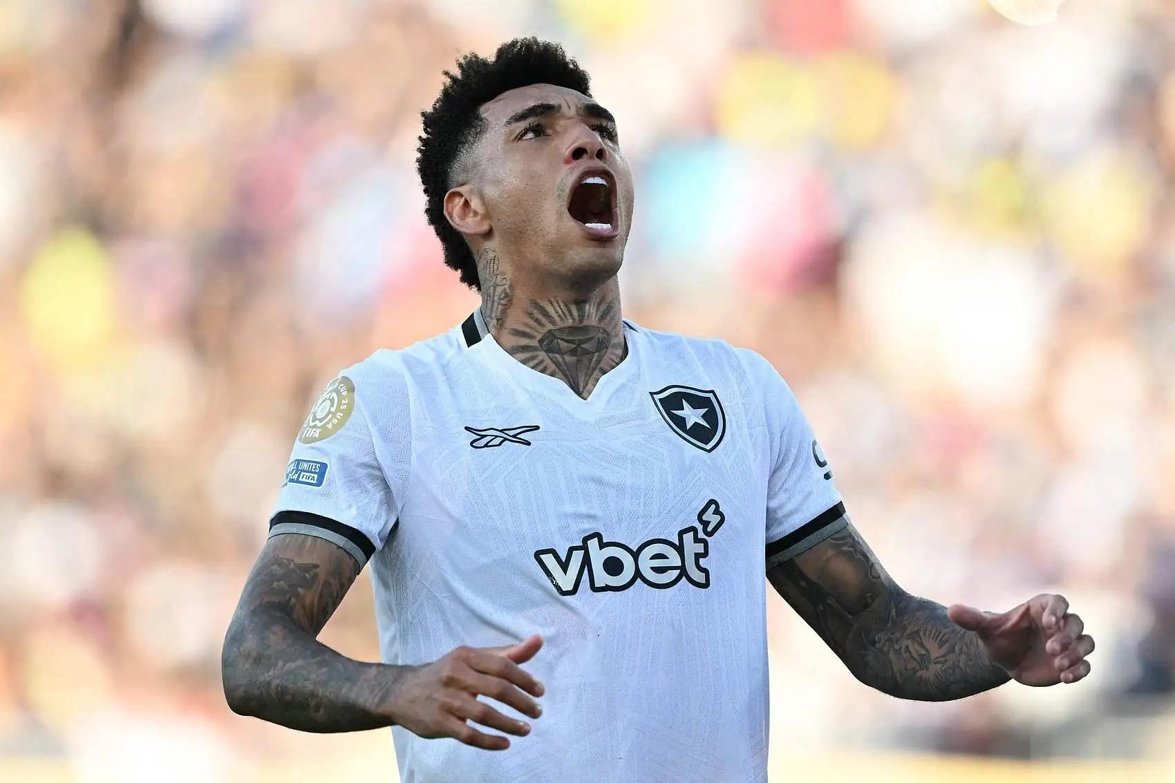 多米体育官网登录-包含今晚法国杯传出新动向,马德里竞技回应争议,管理层表态:话题不断,轮换策略成焦点的词条