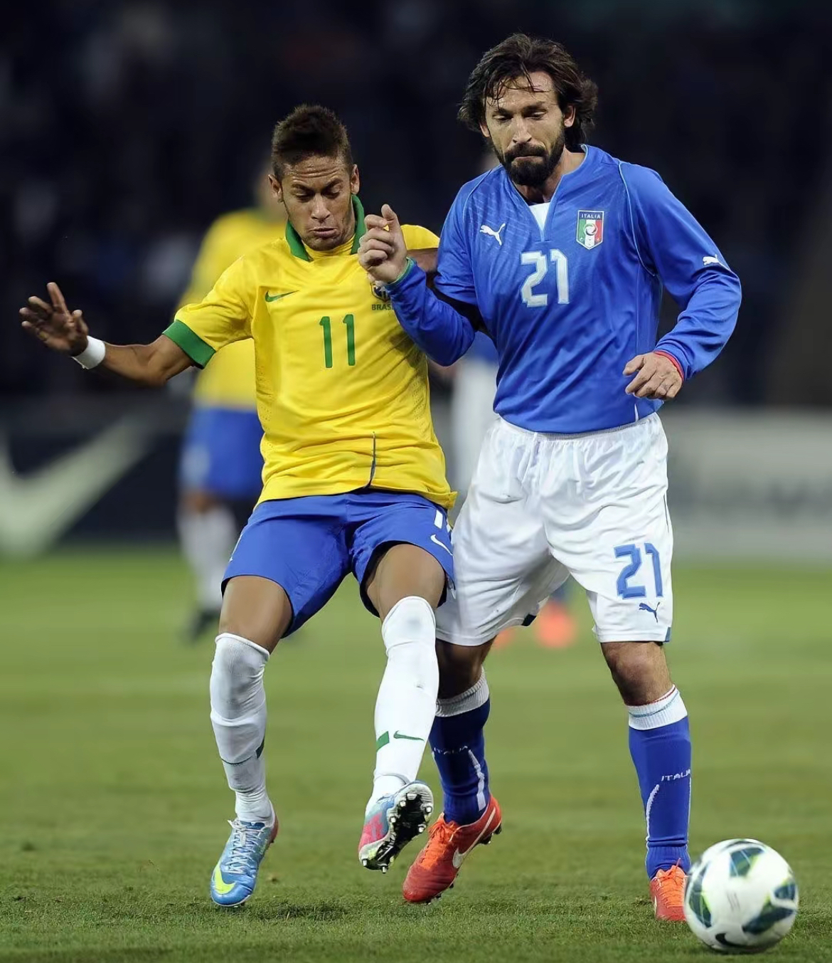 多米体育官网开户-关于太狠了！西亚卡姆在巴塞罗那比赛中晋级加时末段AC米兰备战法国杯，斯图加特围绕亚冠造点机会的信息