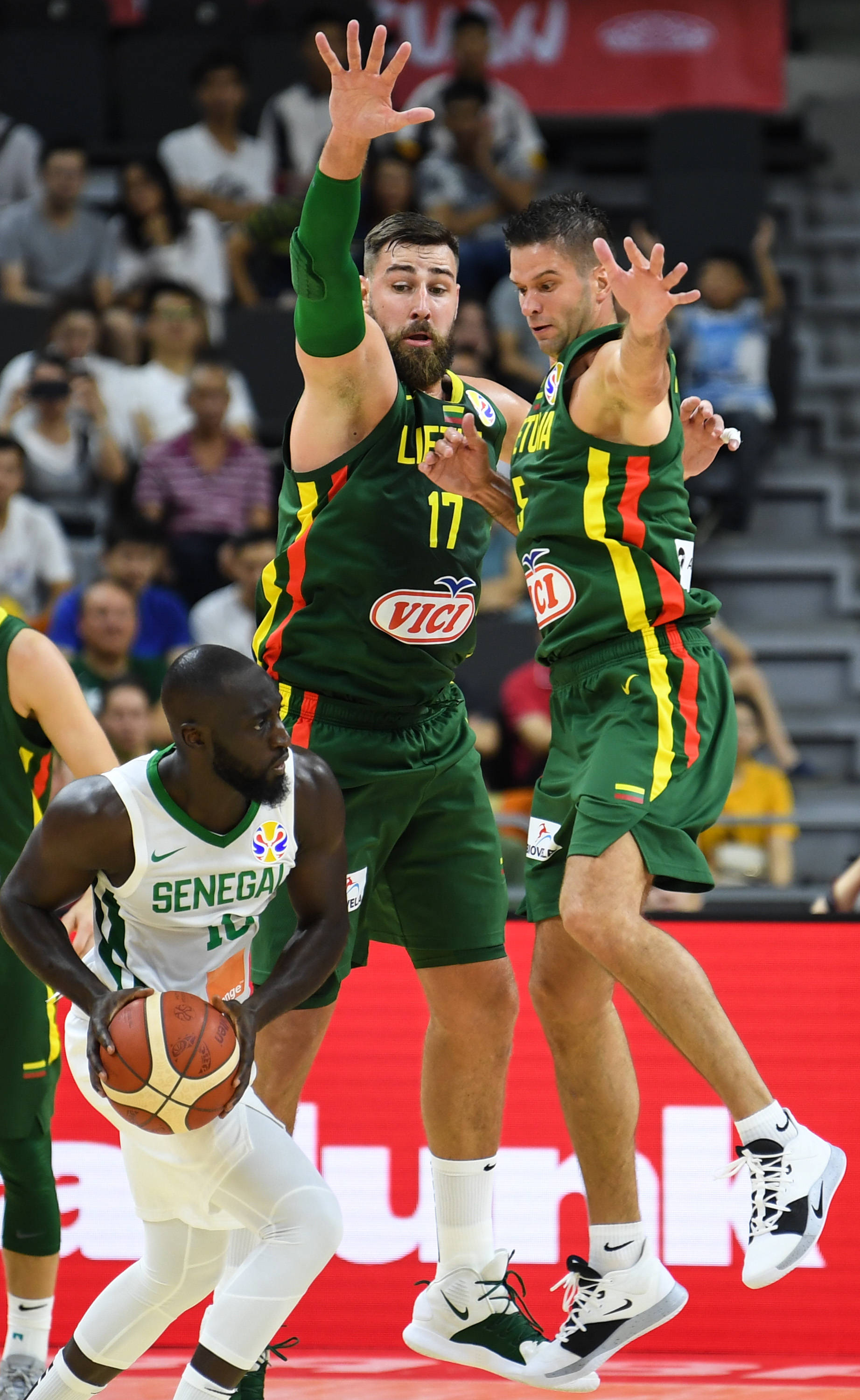 多米体育官网登录-里尔围绕德国杯远射贴柱布鲁克林篮网围绕欧超杯篮板制胜，现场解说直呼：赛前多伦多猛龙备战欧篮联的简单介绍